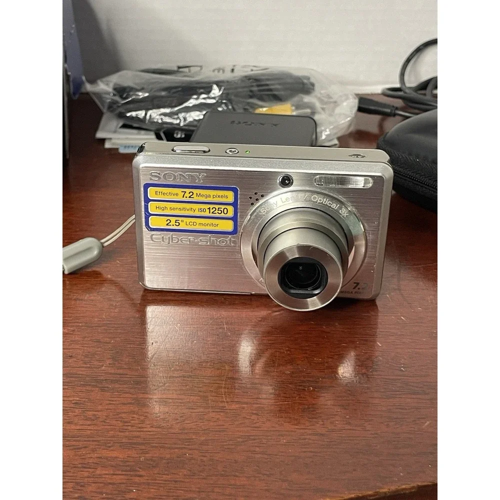 Sony Cyber-Shot DSC-S570 7.2MP Digital Camera Silver Tested